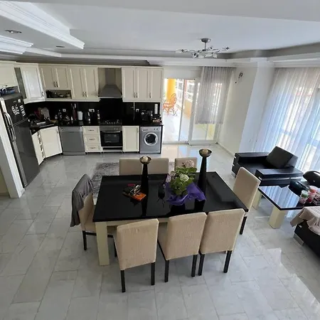 двухэтажный пентхаус с видом на море и горы Apartment Alanya